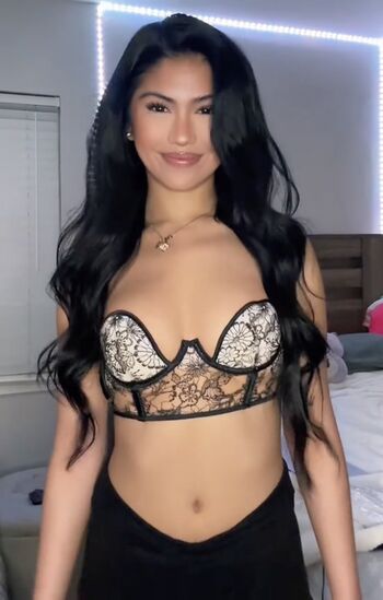 Alyanna Joelle