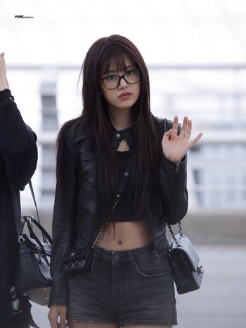 An Yujin 안유진 |