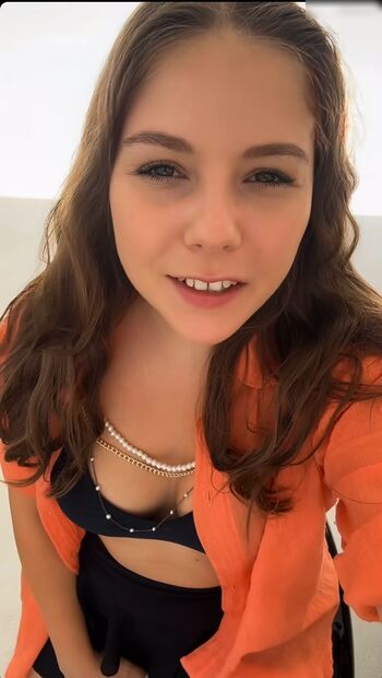 Anastasia_rose_official