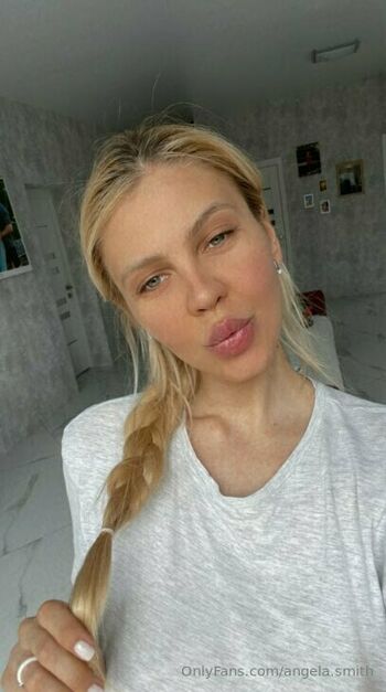 angela.smith