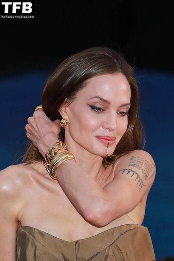 Angelina Jolie