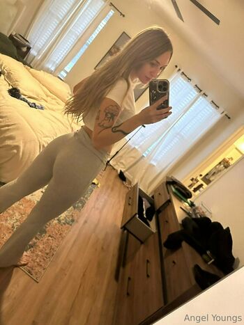 angelyoungsxxx