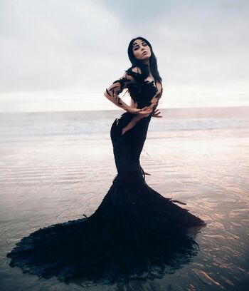 Anna Akana