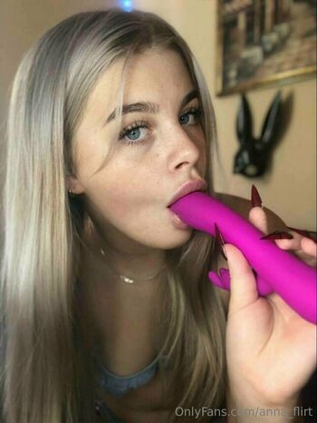 anna_flirt