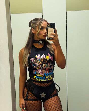 Anna Jay