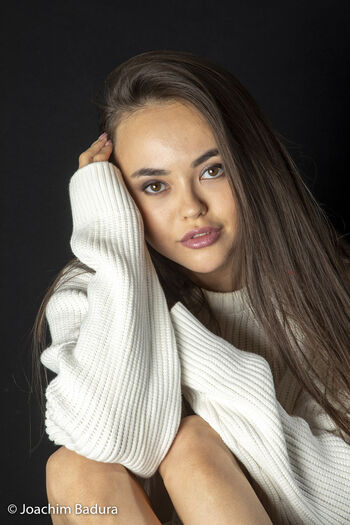 Anna Moon
