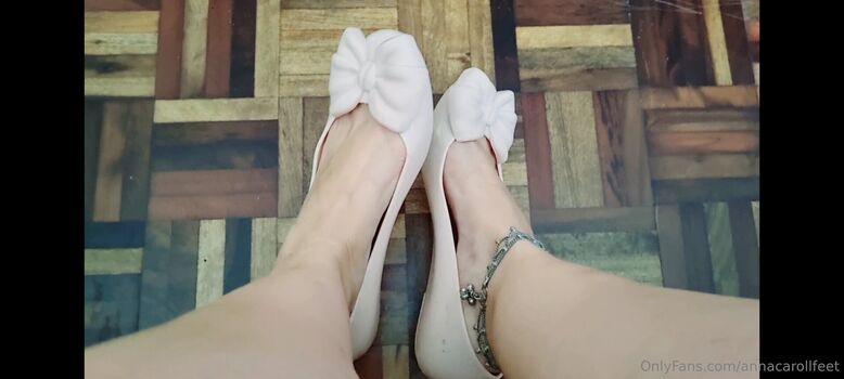 annacarollfeet