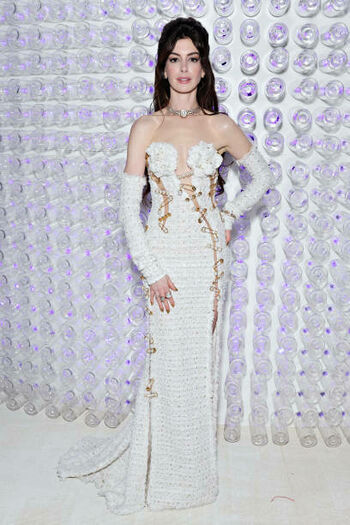 Anne Hathaway