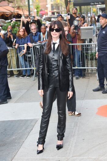 Anne Hathaway