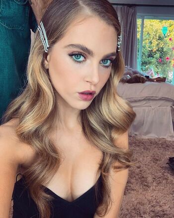 Anne Winters