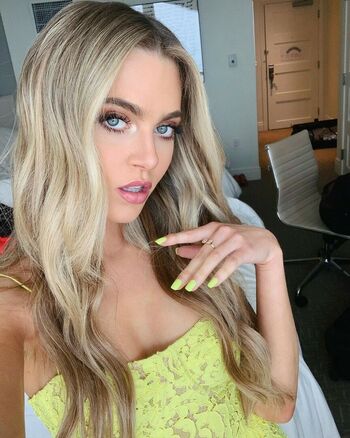Anne Winters