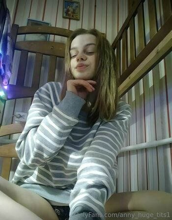 anny_huge_tits1