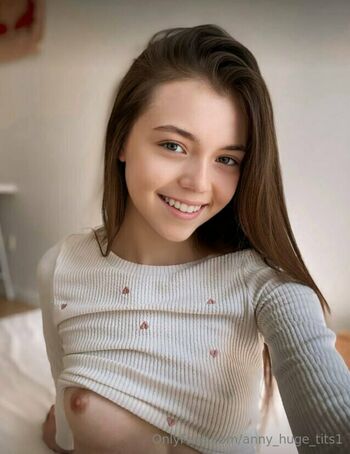 anny_huge_tits1