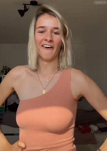 Ariana Müller / Vegetario