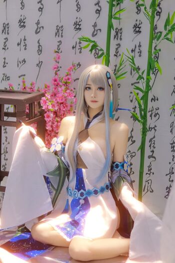 Arisa Cosplay