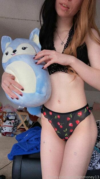 ashleighmoney13