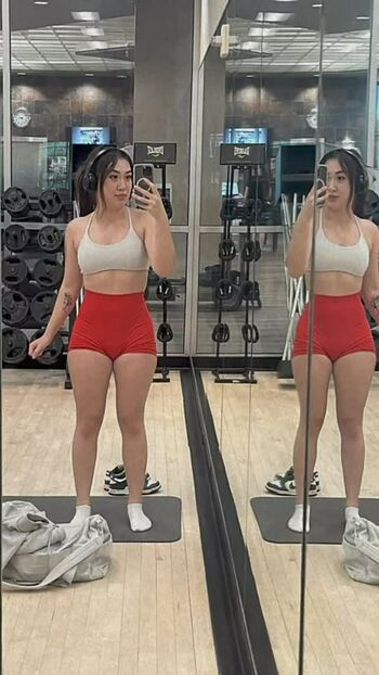 Asianbootygirl