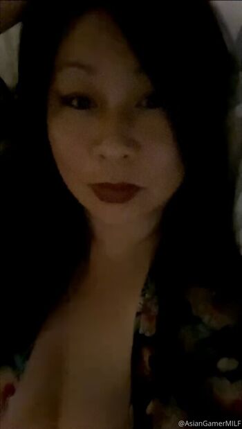 asiangamermilf