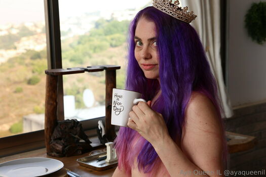 ayaqueenil