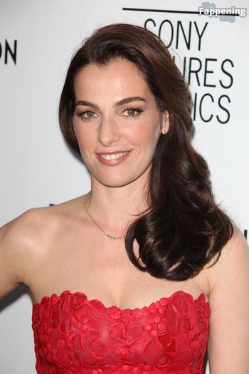 Ayelet Zurer