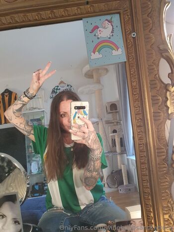 bajenboobsandtattoos