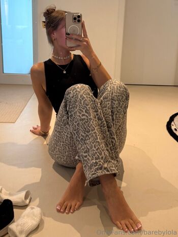 Barebylola