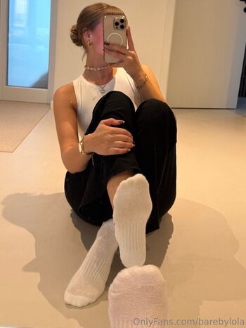 Barebylola