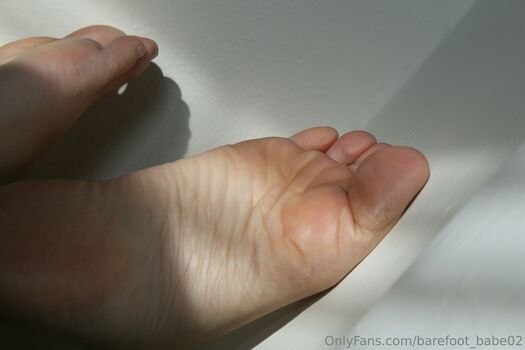 barefoot_babe02