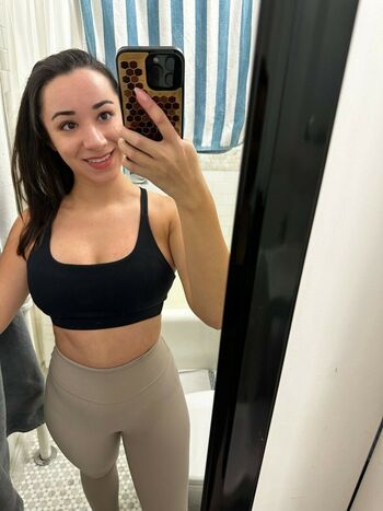Beccahasdarkhair
