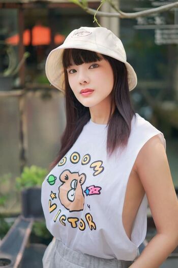 Beeko Pinknavy