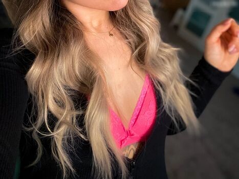 Belladeluxxe