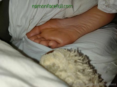 bellsfeetandass