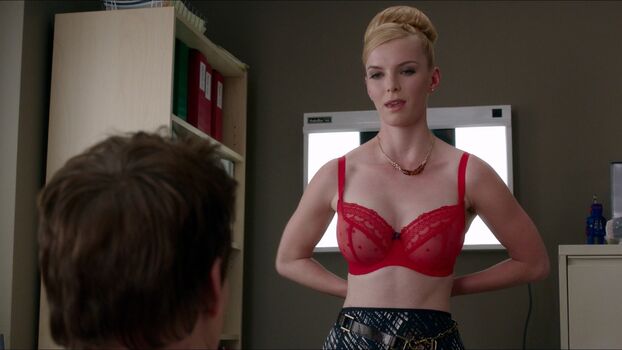 Betty Gilpin