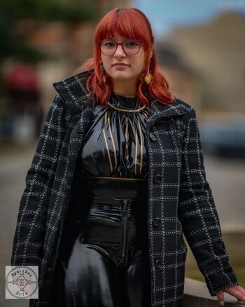 black_dress_linda