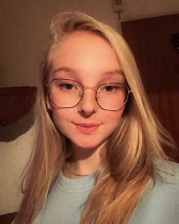 blonde_vivi