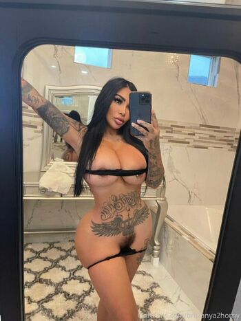 brittanya2horny