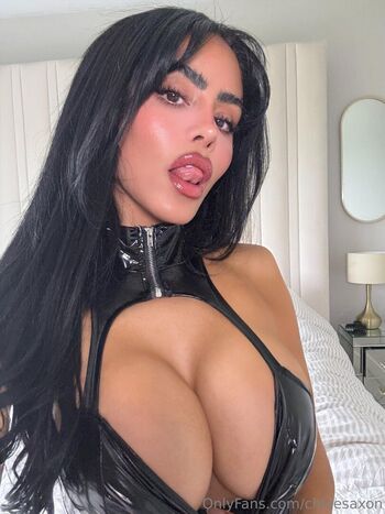 Chloe Saxon