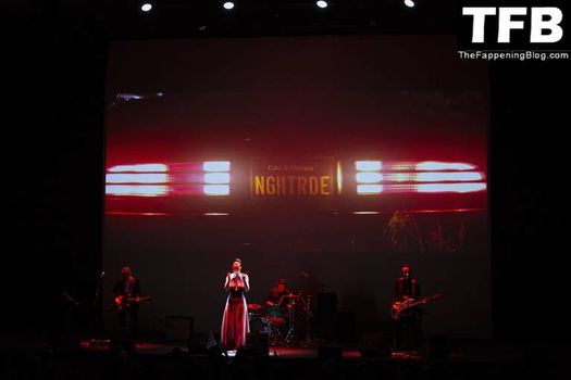 Chrysta Bell