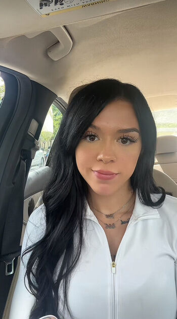 Cora Jade