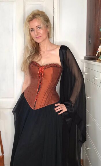 Corrinne Wicks