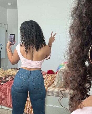 Curlybeanraver