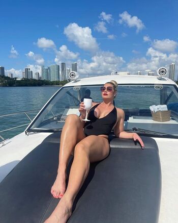 Dr. Colette Larsen