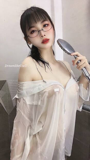 DreamlikeUwU