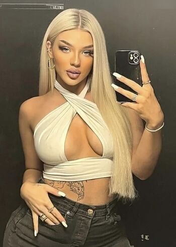 Elaine Victoria