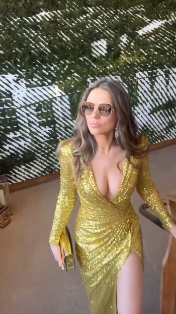 Elizabeth Hurley