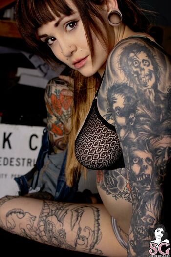 Elle Stranger
