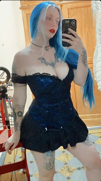 Ellen Natalia