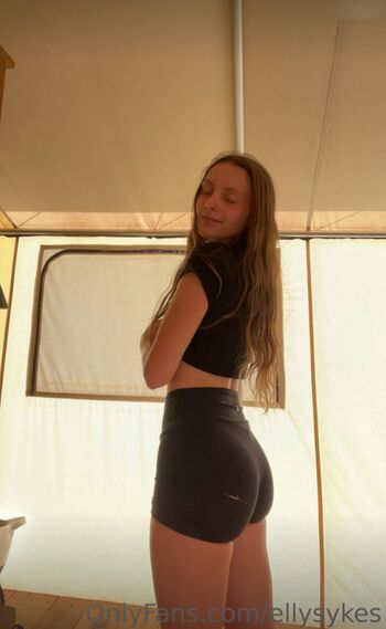 Elly Sykes