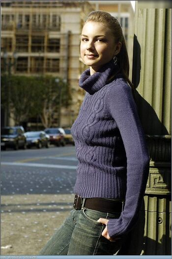 Emily Van Camp