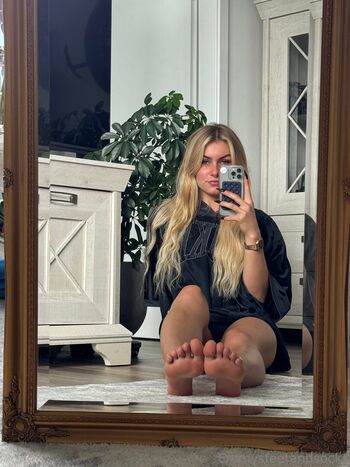 emmyfeetandsocks